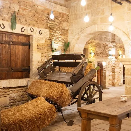 فندق Antica Masseria Martuccio 4*