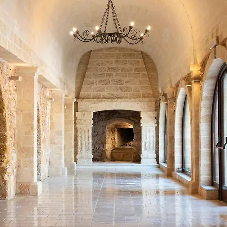 Hotel Antica Masseria Martuccio 4*
