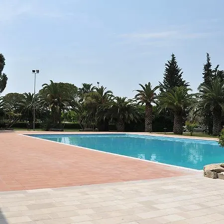 Отель Antica Masseria Martuccio 4*